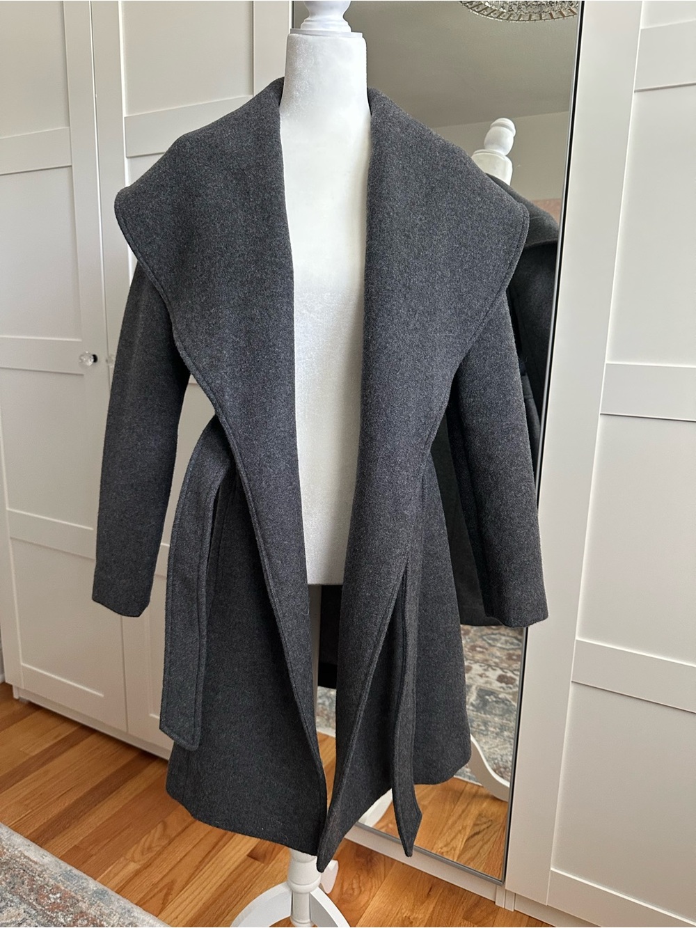 bebe Charcoal Gray Belted Shawl-Collar Trench Coat - Picture 2 of 9